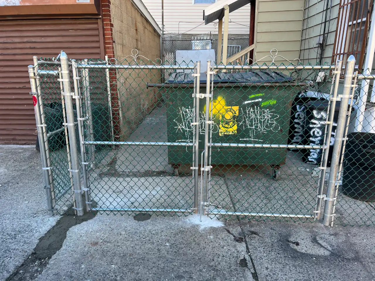 Gate repair residential property New Jersey — Segura Fence LLC