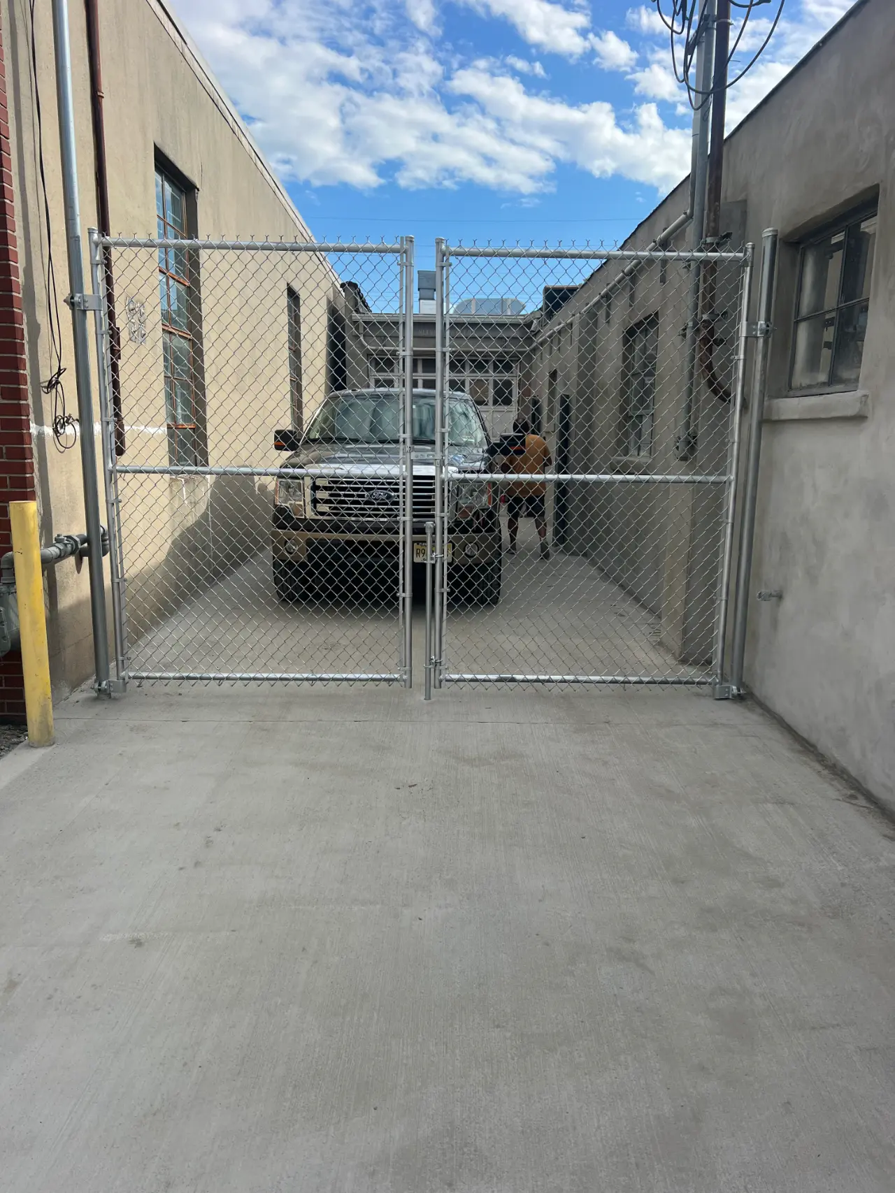 Vinyl vs wood fence comparison New Jersey