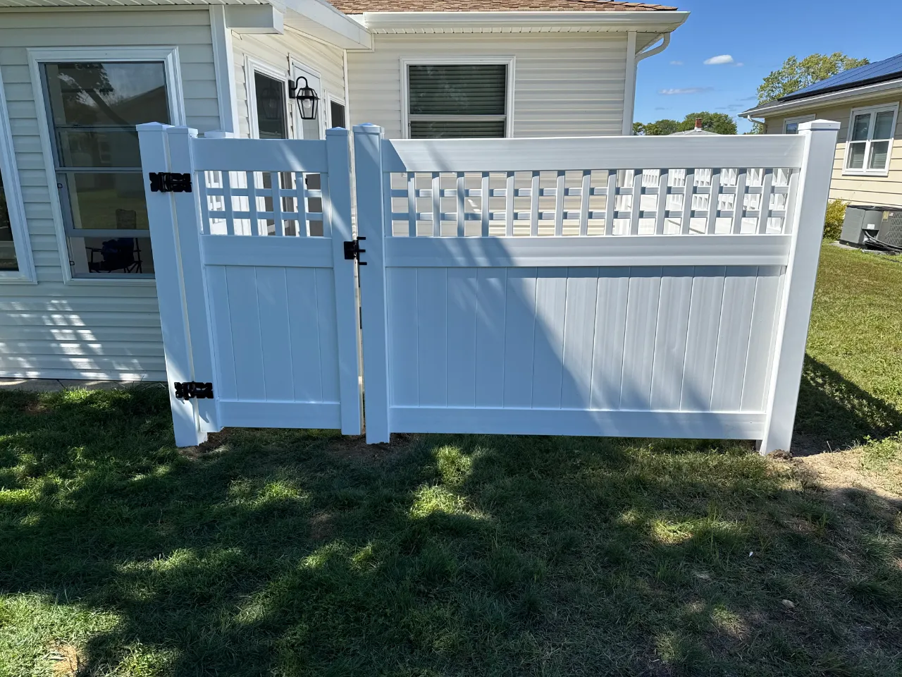 Segura Fence LLC team installing a fence in New Jersey
